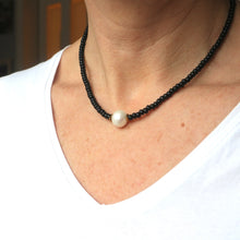 Load image into Gallery viewer, Pearl & Black Beaded Necklace
