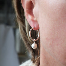Load image into Gallery viewer, sterling silver freshwater pearl Irish earrings