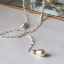 Load image into Gallery viewer, Lariat Pearl Necklace