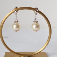 Load image into Gallery viewer, ivory pearl handmade irish bridal earrings