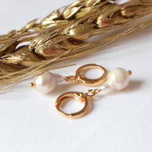 Load image into Gallery viewer, Baroque Pearl Huggies