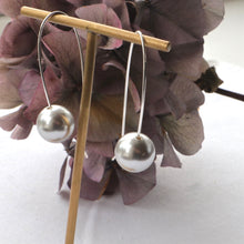 Load image into Gallery viewer, Large Long Grey Pearl Earrings