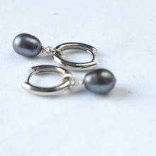 Load image into Gallery viewer, Silver Huggie Grey Pearl Earrings