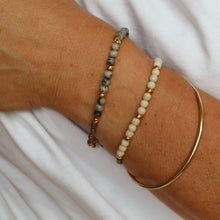 Load image into Gallery viewer, Cream Gemstone bracelet