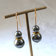 Load image into Gallery viewer, Grey Gold Double Pearl Earrings
