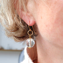Load image into Gallery viewer, Clear Crystal Earrings