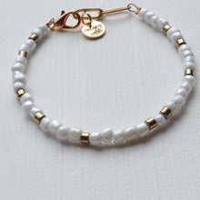 Load image into Gallery viewer, White seed bead and gold bracelet