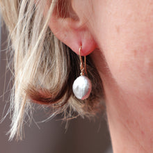 Load image into Gallery viewer, Keishi Pearl Earrings