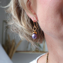Load image into Gallery viewer, Lilac Pearl Earrings