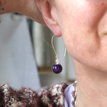 Load image into Gallery viewer, Purple stone earrings 