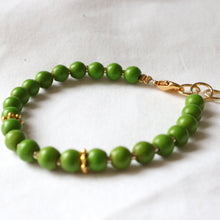 Load image into Gallery viewer, Green Beaded Bracelet