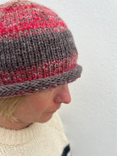 Load image into Gallery viewer, Handknit Rose Hat
