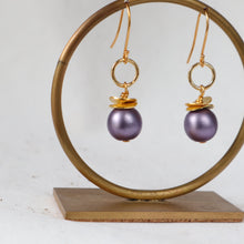 Load image into Gallery viewer, Lilac Pearl Earrings