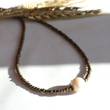 Load image into Gallery viewer, Bronze seed bead pearl necklace 