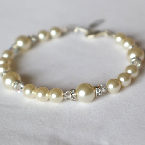 Handmade bridal bracelet 