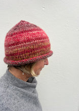 Load image into Gallery viewer, model wearing red hand knit hat
