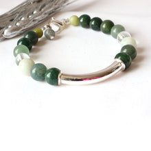Load image into Gallery viewer, Silver Bar Green Stone Bracelet