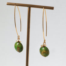 Load image into Gallery viewer, Mosaic Green Gold Earrings