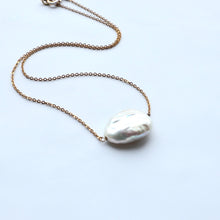 Load image into Gallery viewer, Freshwater Pearl Pendant Necklace